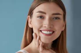 How to get Love Island style pearly white teeth with affordable teeth whitening products from MySweetSmile (Canva Images) 