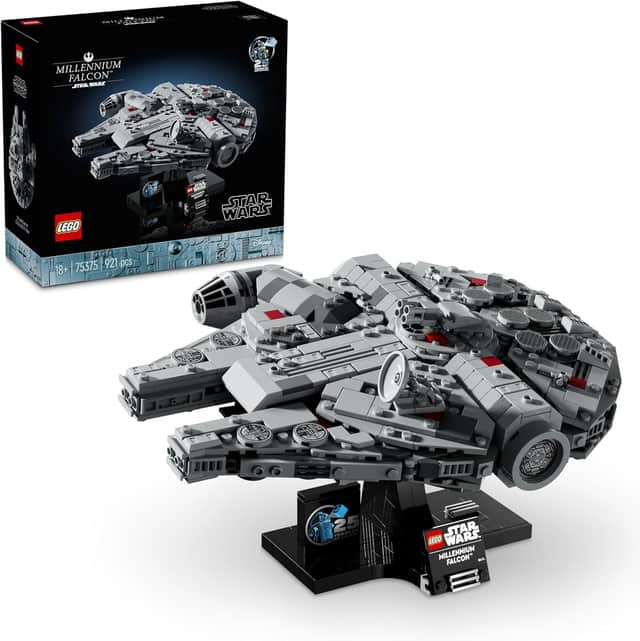Star Wars Lego Millennium Falcon 25th Anniversary edition and how it looks when completed