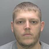 Watch the moment a knife-wielding thug threatens to kill a police officer.