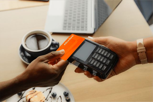 Get real money back every time you spend with this breakthrough bank
