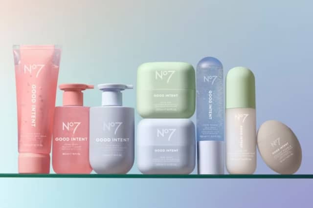 I tried the new No7 Good Intent Body care range and the Skin Sip collection has completely won me over