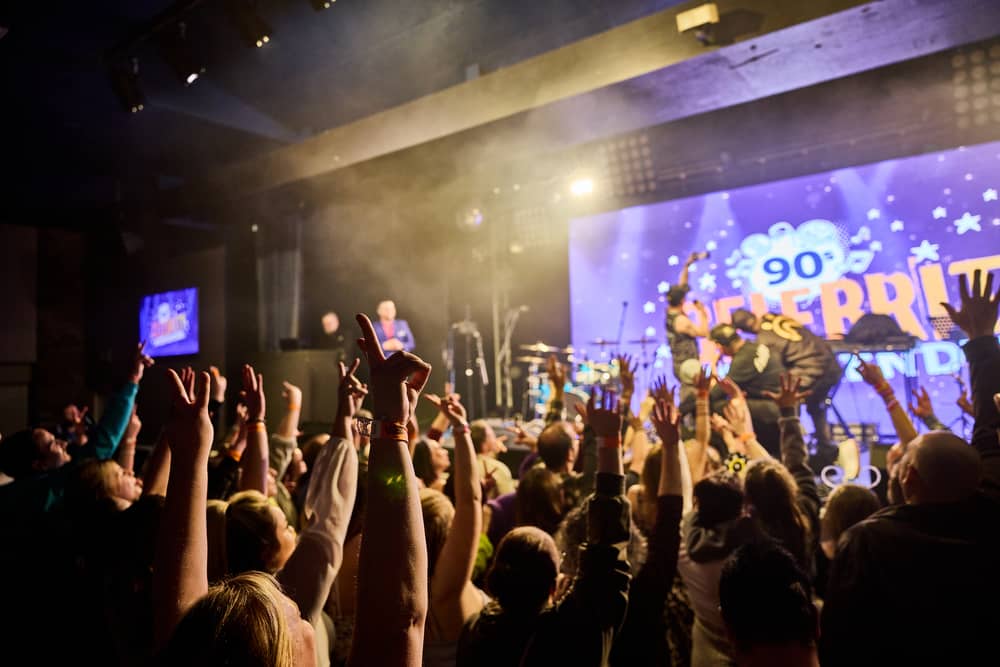 Top  acts such as East 17, 911, and Liberty X are going to be on stage at Parkdean Resorts