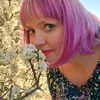Mila Banach expands Herballea with new website and workshops