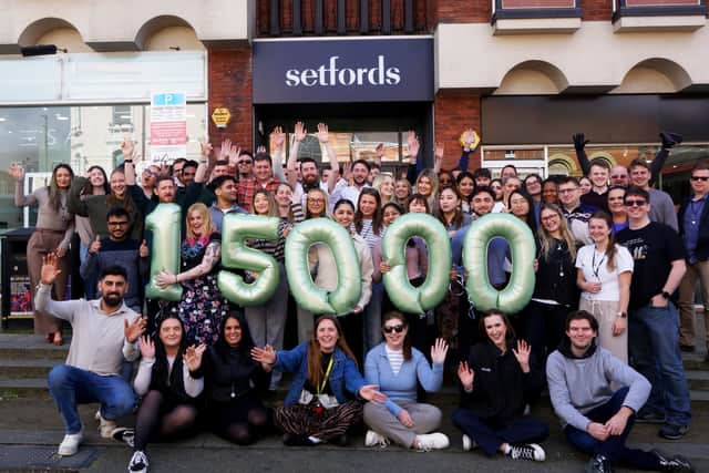 Setfords celebrates 15,000 reviews