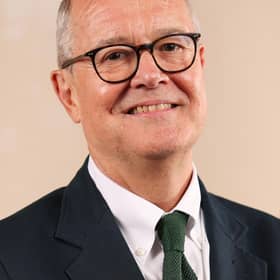 Patrick Vallance Official Cabinet Portrait